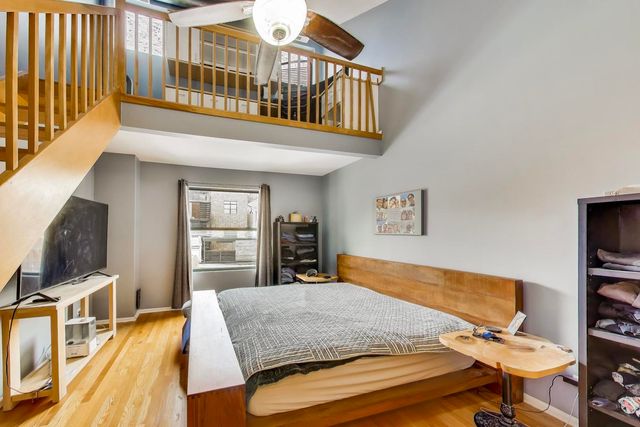 1140 W Cornelia Avenue D, Chicago, IL 60657