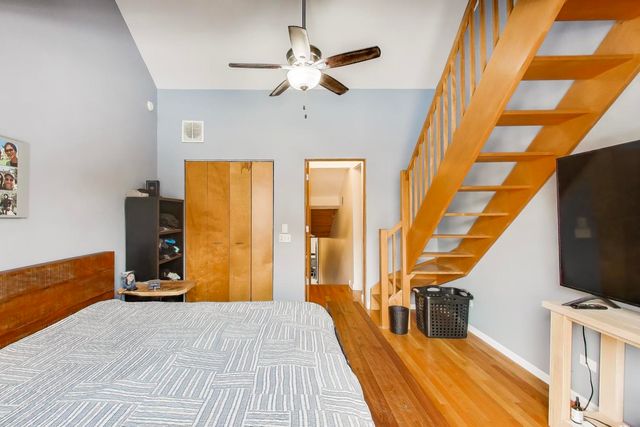 1140 W Cornelia Avenue D, Chicago, IL 60657