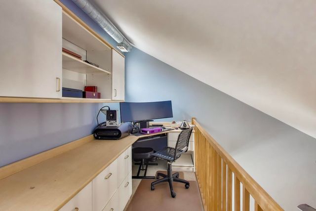 1140 W Cornelia Avenue D, Chicago, IL 60657