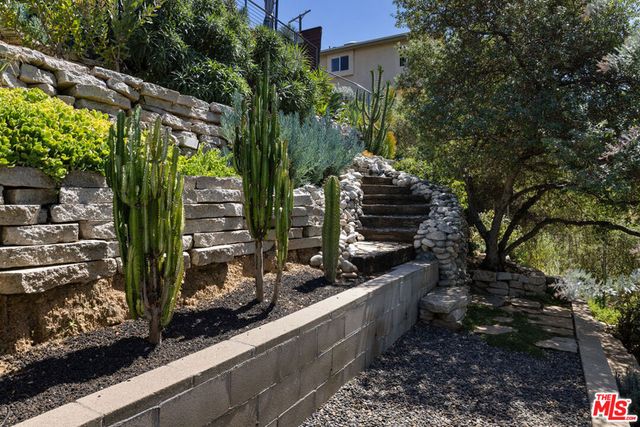 523 Marie Avenue, Los Angeles, CA 90042