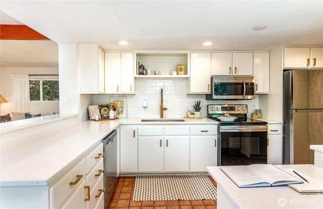6246 39th Avenue NE, Seattle, WA 98115