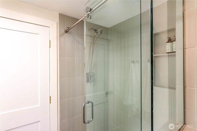 6246 39th Avenue NE, Seattle, WA 98115