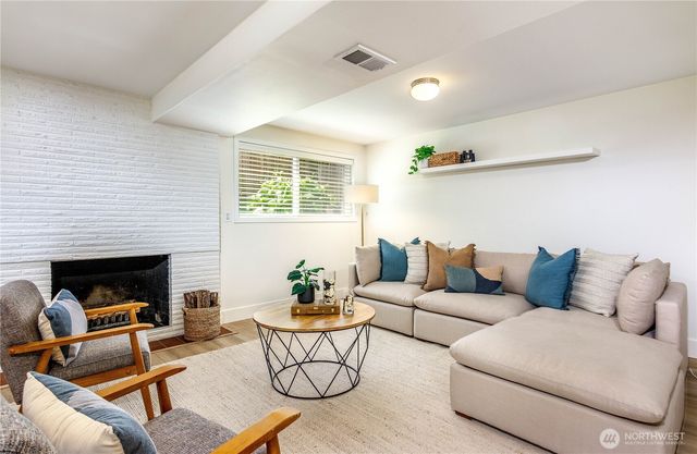 6246 39th Avenue NE, Seattle, WA 98115