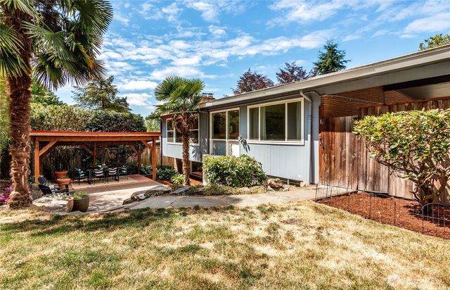 6246 39th Avenue NE, Seattle, WA 98115