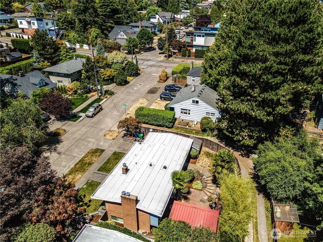 6246 39th Avenue NE, Seattle, WA 98115