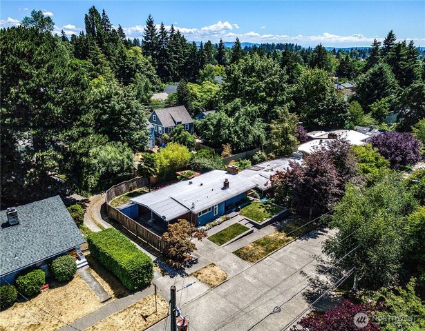 6246 39th Avenue NE, Seattle, WA 98115