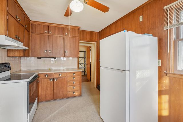 710 E Salem Avenue, Indianola, IA 50125