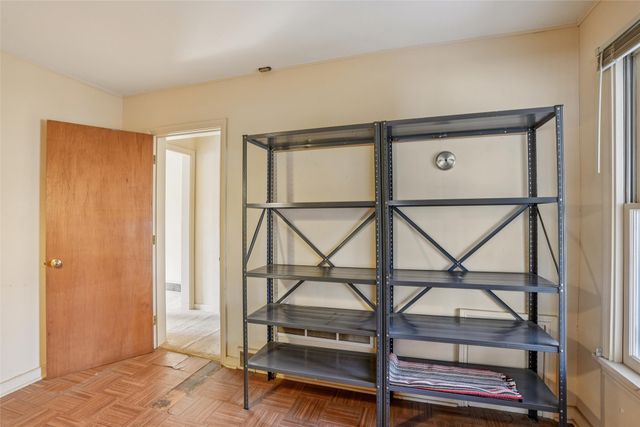 710 E Salem Avenue, Indianola, IA 50125