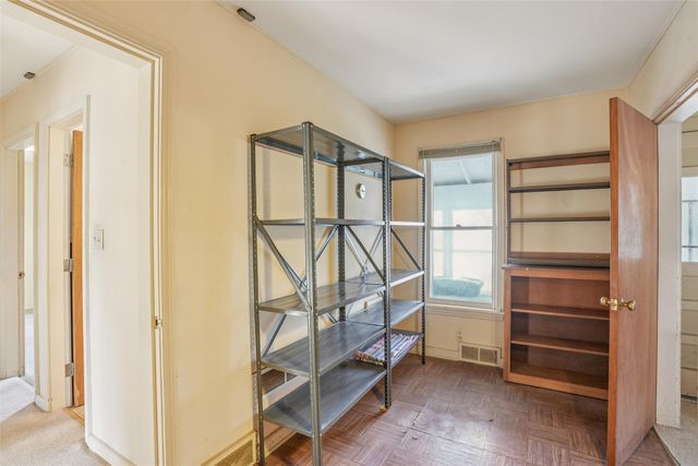 710 E Salem Avenue, Indianola, IA 50125