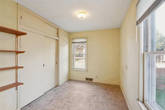 710 E Salem Avenue, Indianola, IA 50125