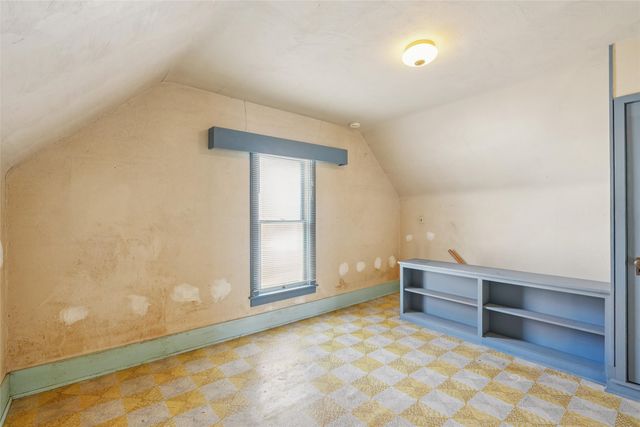 710 E Salem Avenue, Indianola, IA 50125