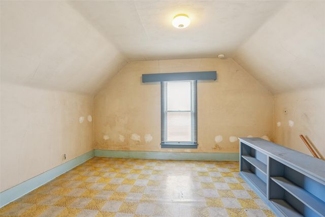 710 E Salem Avenue, Indianola, IA 50125