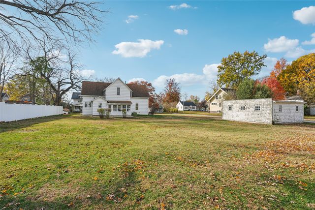 710 E Salem Avenue, Indianola, IA 50125