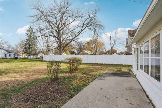 710 E Salem Avenue, Indianola, IA 50125