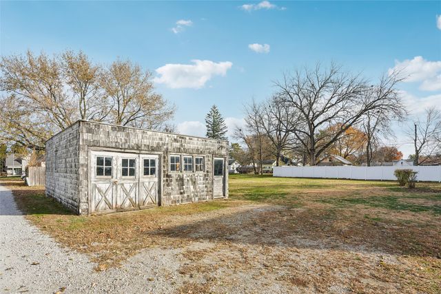 710 E Salem Avenue, Indianola, IA 50125