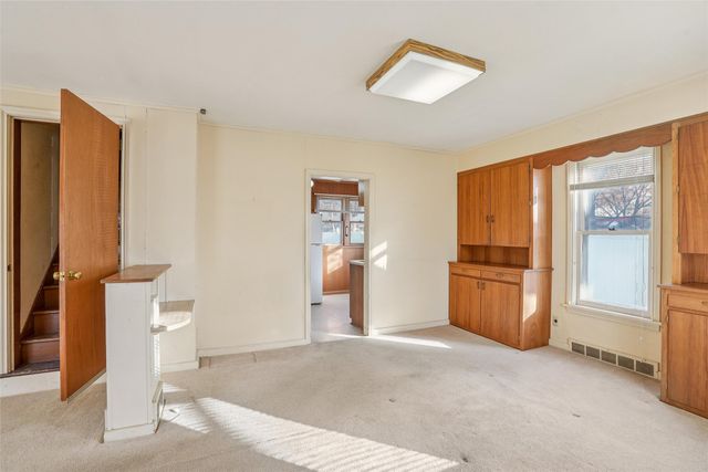 710 E Salem Avenue, Indianola, IA 50125