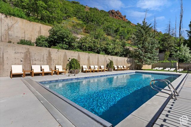 1449 S DEVONSHIRE DR, Salt Lake City, UT 84108