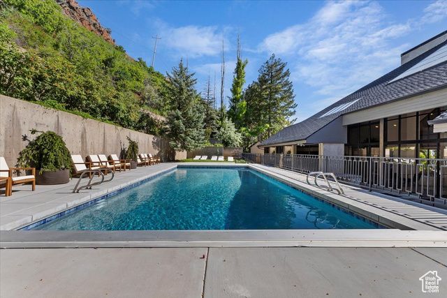 1449 S DEVONSHIRE DR, Salt Lake City, UT 84108