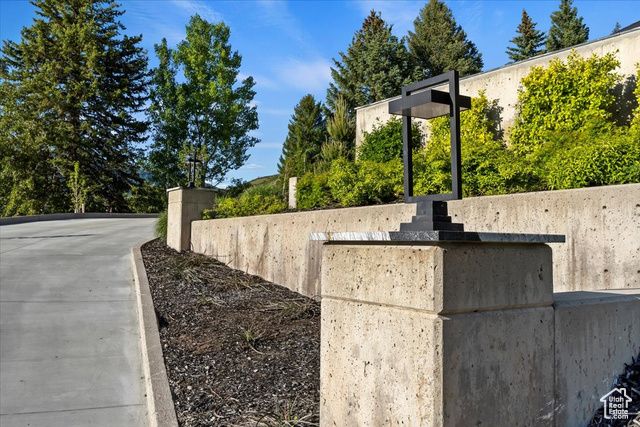 1449 S DEVONSHIRE DR, Salt Lake City, UT 84108