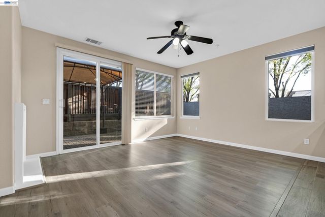 489 Silverwood St, Brentwood, CA 94513