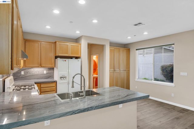 489 Silverwood St, Brentwood, CA 94513