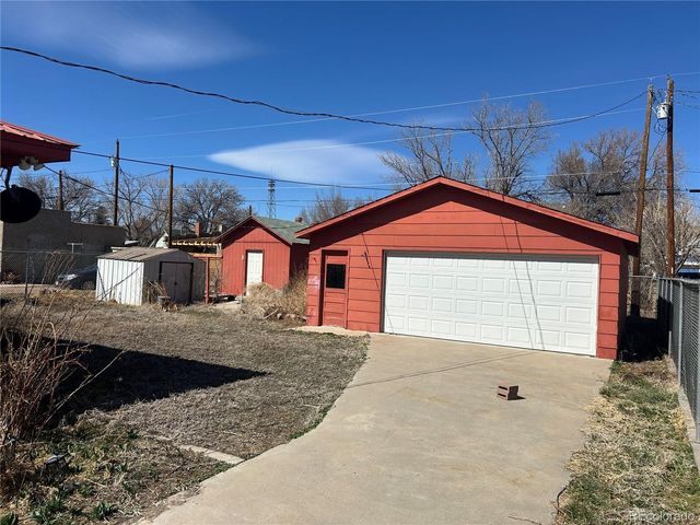 226 E 7th Street, Walsenburg, CO 81089