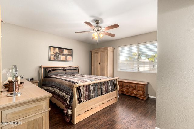 566 W MEDINA Avenue, Mesa, AZ 85210