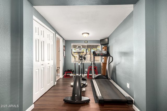 566 W MEDINA Avenue, Mesa, AZ 85210