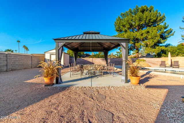 566 W MEDINA Avenue, Mesa, AZ 85210