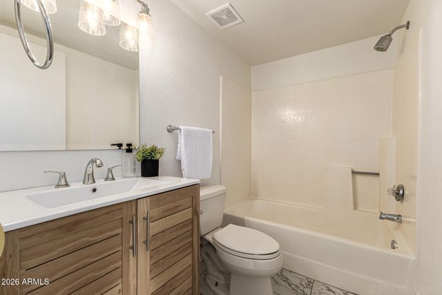 860 N MCQUEEN Road 1092, Chandler, AZ 85225