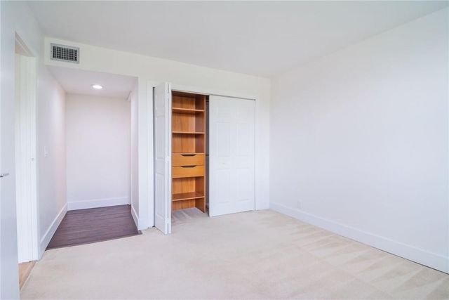 491 RACQUET CLUB RD 212, Weston, FL 33326