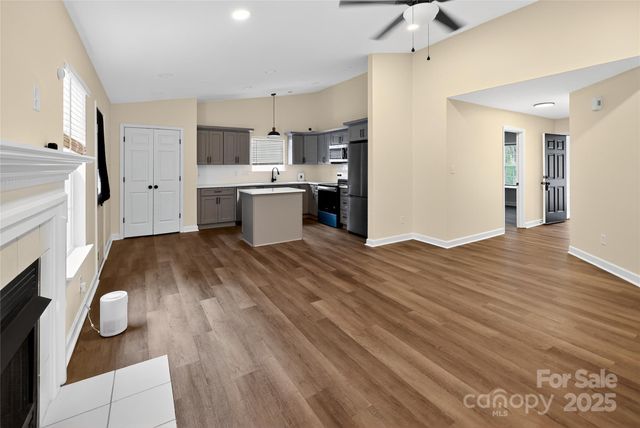 9320 Tibble Creek Way, Charlotte, NC 28227