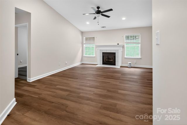 9320 Tibble Creek Way, Charlotte, NC 28227