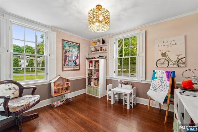88 Depeyster Avenue, Tenafly, NJ 07670