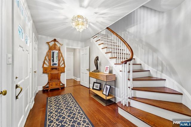 88 Depeyster Avenue, Tenafly, NJ 07670