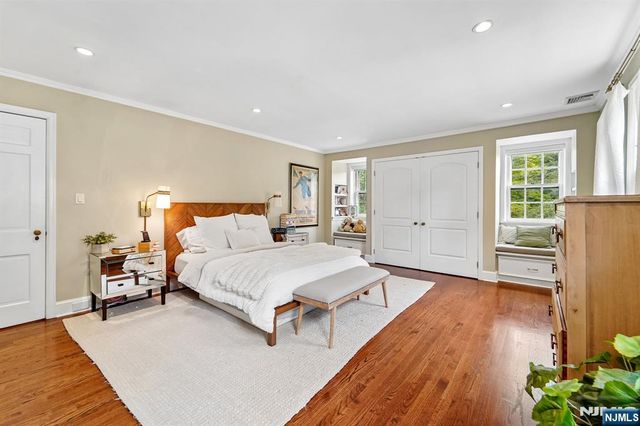 88 Depeyster Avenue, Tenafly, NJ 07670