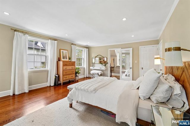 88 Depeyster Avenue, Tenafly, NJ 07670