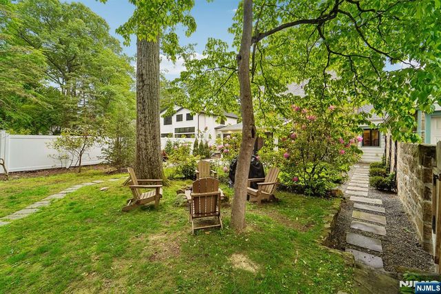 88 Depeyster Avenue, Tenafly, NJ 07670