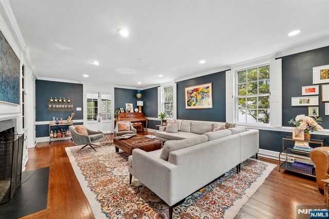 88 Depeyster Avenue, Tenafly, NJ 07670