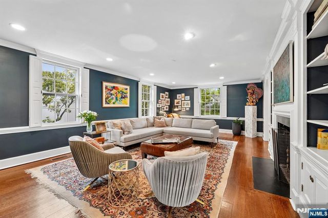 88 Depeyster Avenue, Tenafly, NJ 07670