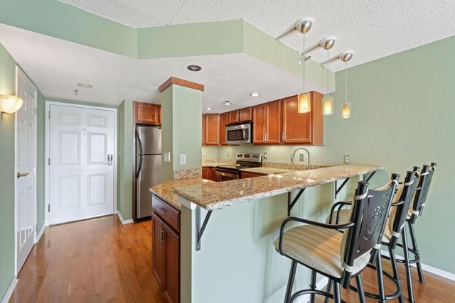 270 E Highland AVENUE #1044, Milwaukee, WI 53202