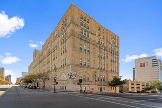 270 E Highland AVENUE #1044, Milwaukee, WI 53202