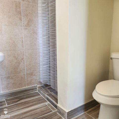 702 Glenwood Avenue, Owosso, MI 48867