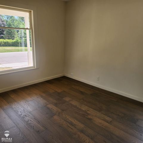 702 Glenwood Avenue, Owosso, MI 48867