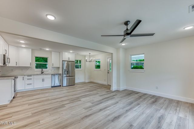124 Hilo Drive, Johnson City, TN 37604