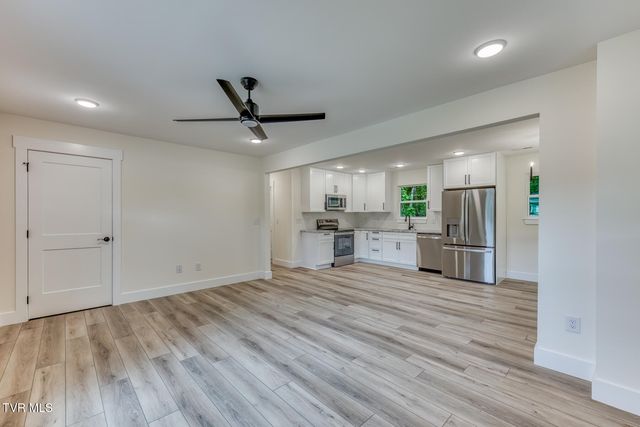 124 Hilo Drive, Johnson City, TN 37604
