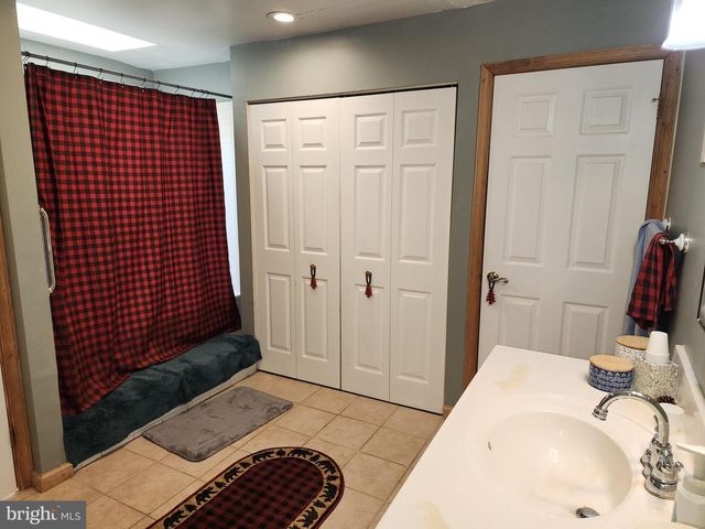 429 DARK HOLLOW RD, Shermans Dale, PA 17090