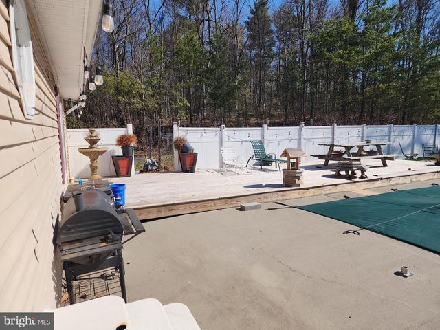 429 DARK HOLLOW RD, Shermans Dale, PA 17090