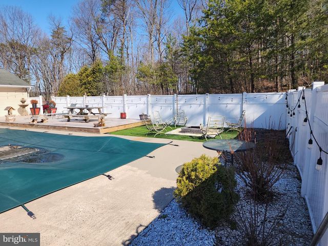 429 DARK HOLLOW RD, Shermans Dale, PA 17090