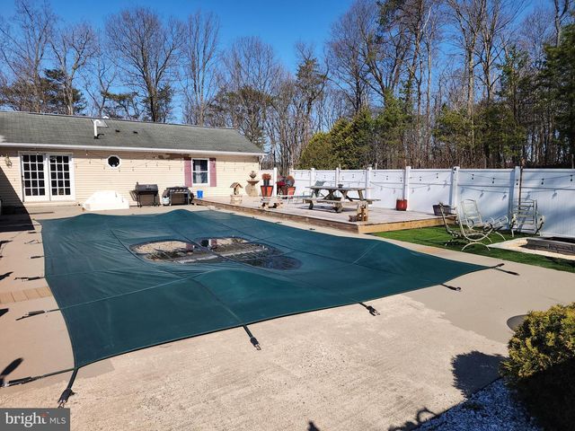 429 DARK HOLLOW RD, Shermans Dale, PA 17090